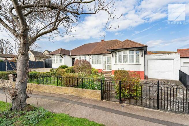 3 bed property, in Valance Avenue, £625,000