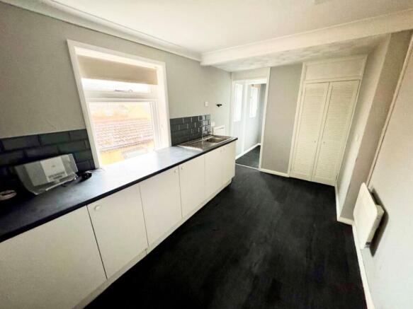 2 bed property, in Flats, £69,999