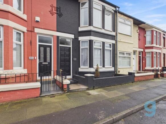 3 bed property, in Middlesex Road, £130,000
