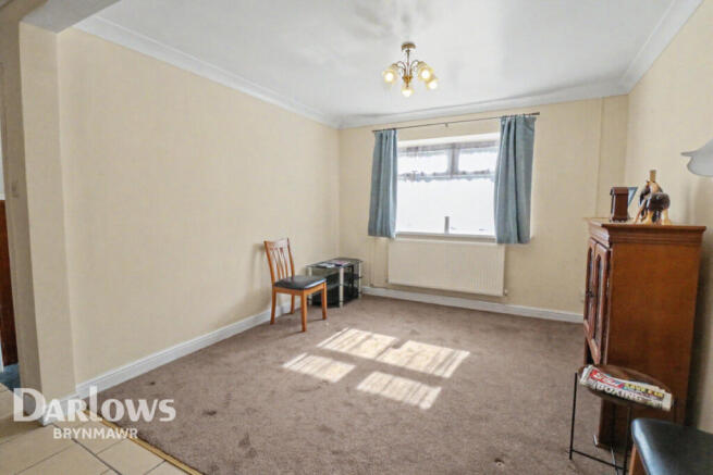 2 bed property, in Market Road, £150,000