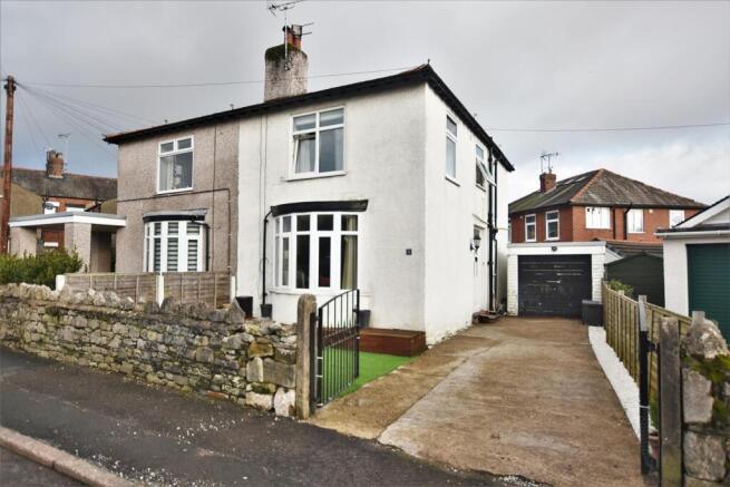 3 bed property, in Park Road, £265,000