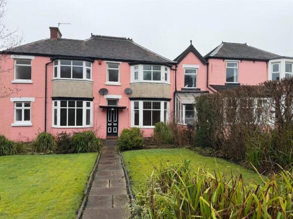 6 bed property, in Ashbourne Road, £400,000