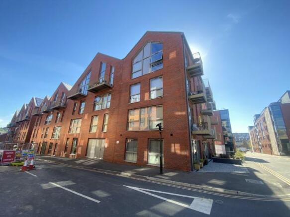 1 bed property, in Apartment 35, £80,000