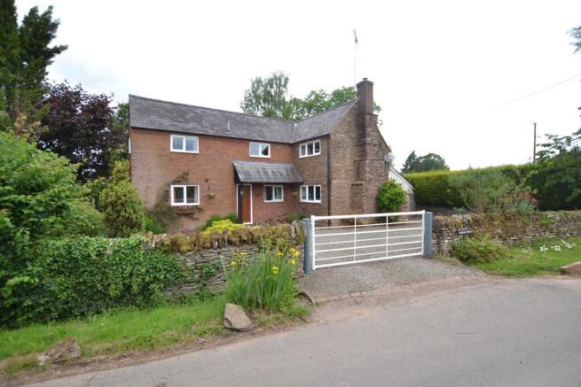 3 bed property, in Risbury, £575,000