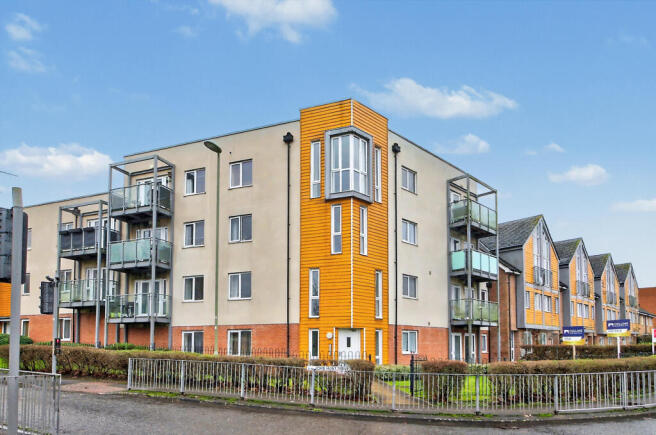 1 bed property, in John Hunt Drive, £160,000