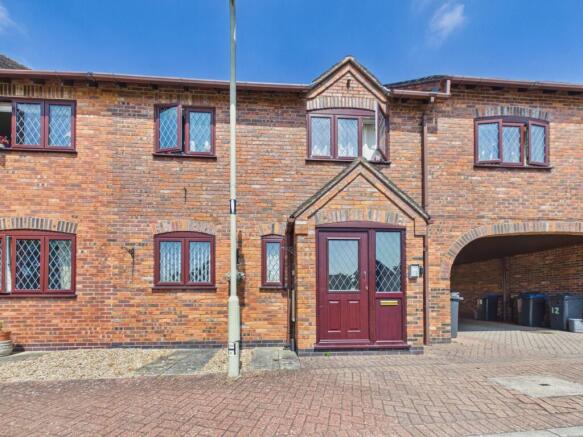 1 bed property, in Windsor Court, £137,500