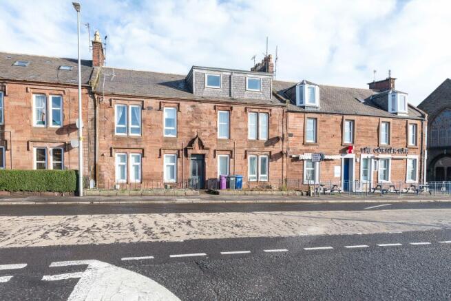 2 bed property, in Cairnie Street, £70,000
