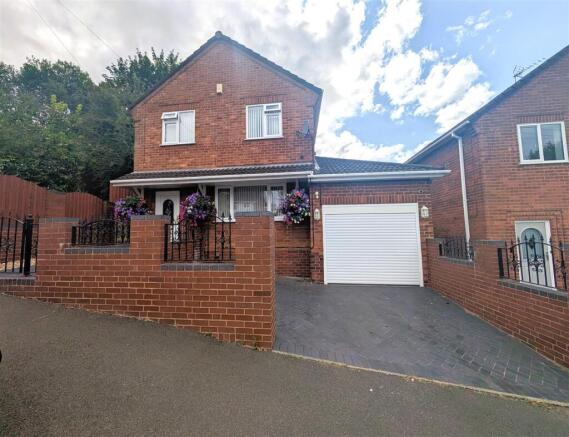 3 bed property, in Talbot Street, £280,000