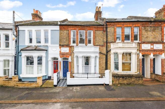 4 bed property, in Rozel Road, £1,475,000