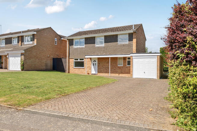 4 bed property, in Church Leys, £450,000