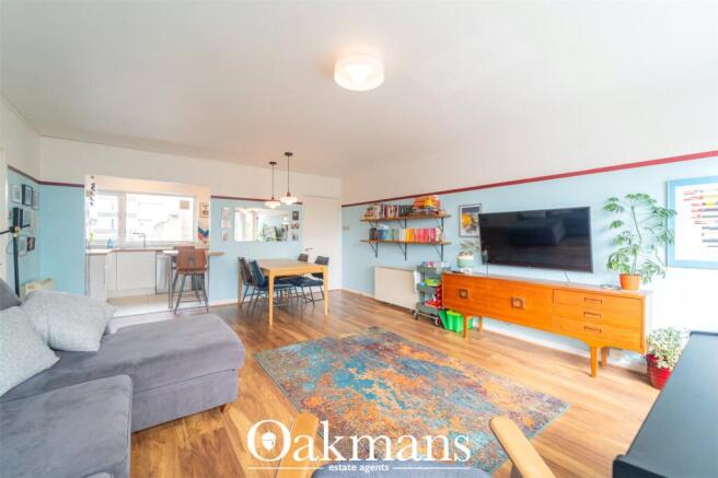 3 bed property, in Richmond Hill Road, £290,000