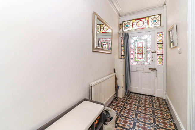 3 bed property, in Berkhampstead Road, £500,000