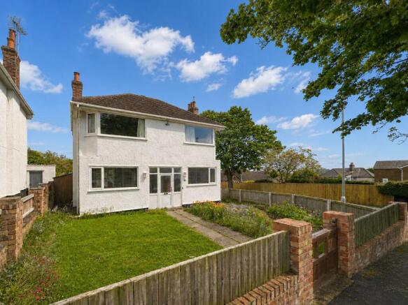 3 bed property, in Westway, £539,000