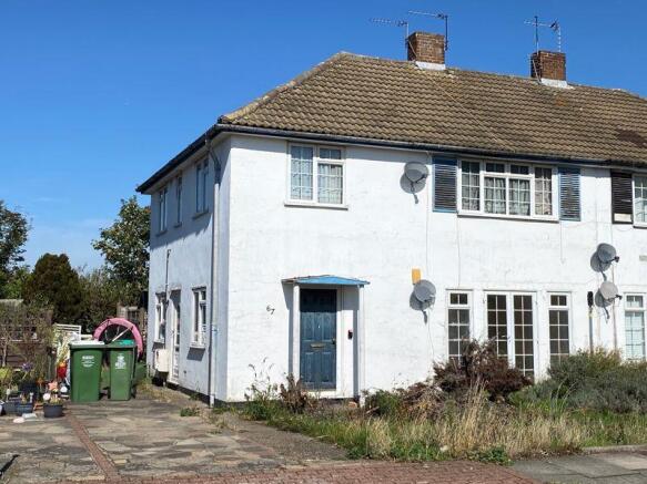 2 bed property, in Mera Drive, £220,000