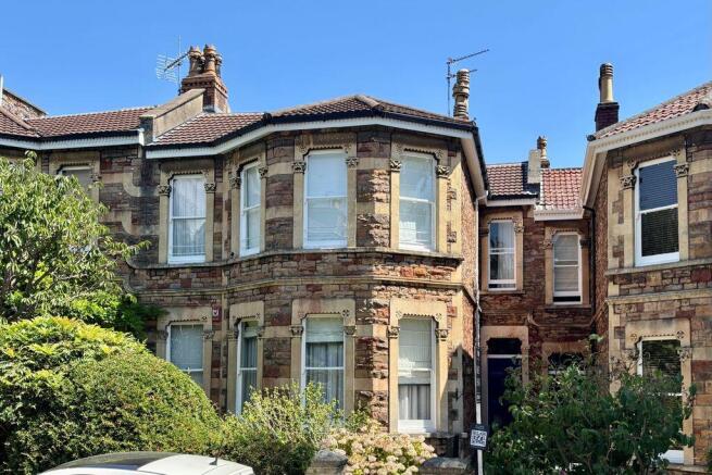 5 bed property, in Beaconsfield Road, £1,250,000