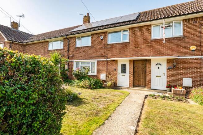 3 bed property, in Wick Farm Road, £260,000
