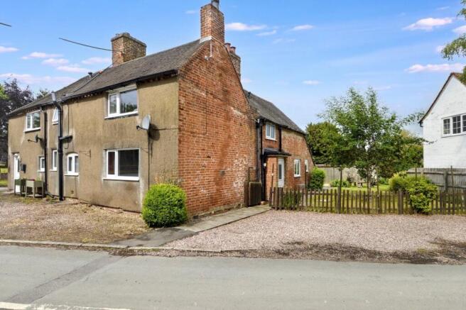 3 bed property, in Kennels Lane, £200,000