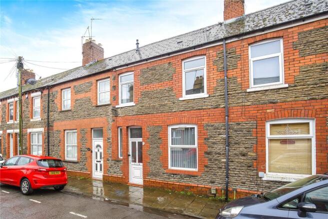 3 bed property, in Talygarn Street, £280,000