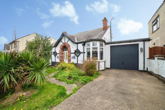 4 bed property, in Brookhill Street, £360,000
