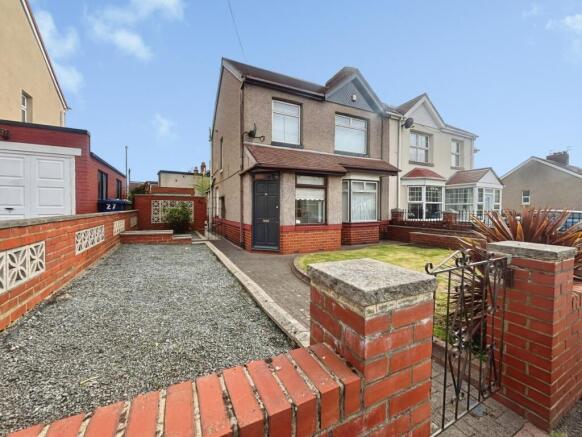 3 bed property, in Dulverton Avenue, £239,995