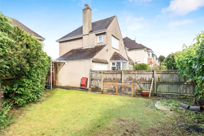 4 bed property, in Little Withey Mead, £850,000