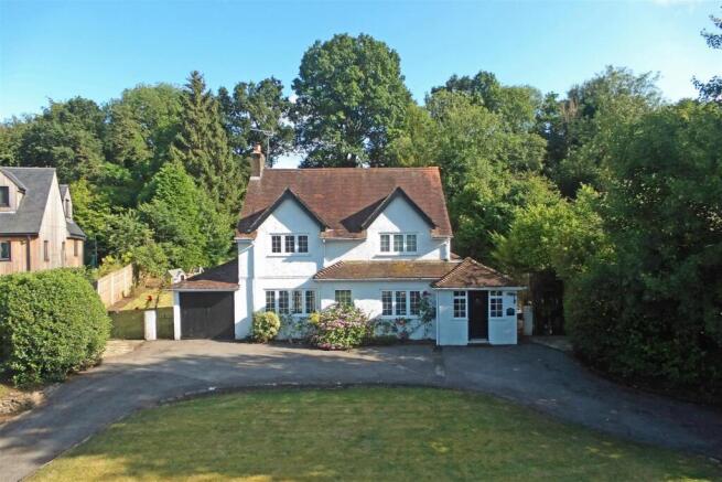 3 bed property, in Forest Drive, £1,200,000