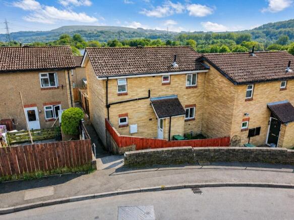 2 bed property, in Maes Yr Awel, £159,950