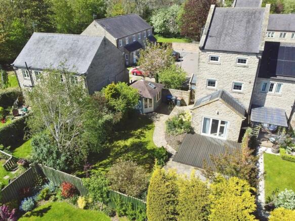 3 bed property, in St. Thomas A Becket Walk, £500,000