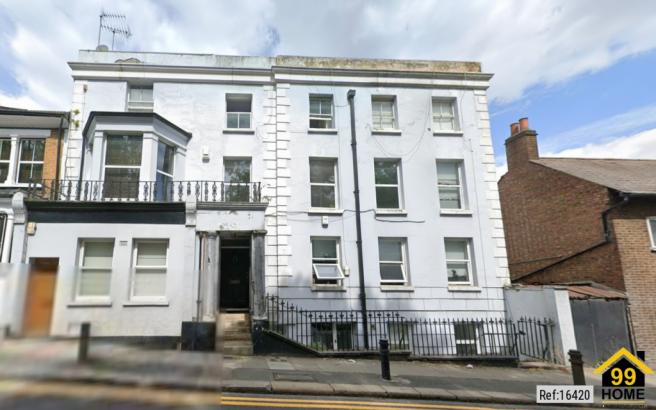 5 bed property, in Hillreach Rd, £520,000