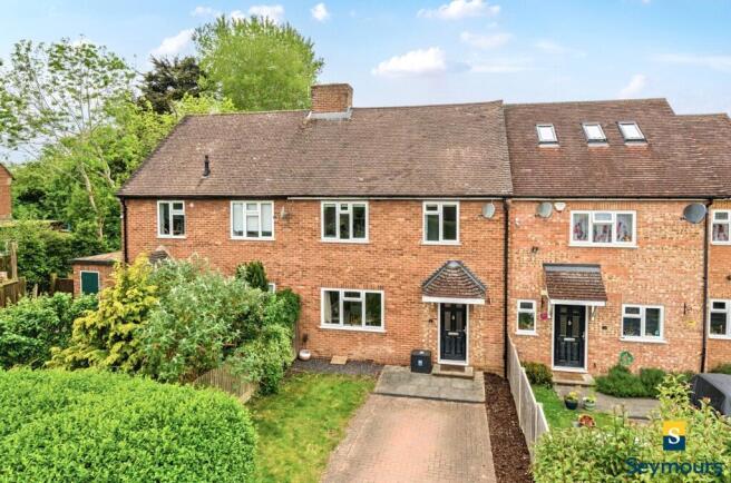 3 bed property, in Wood Street Village, £475,000