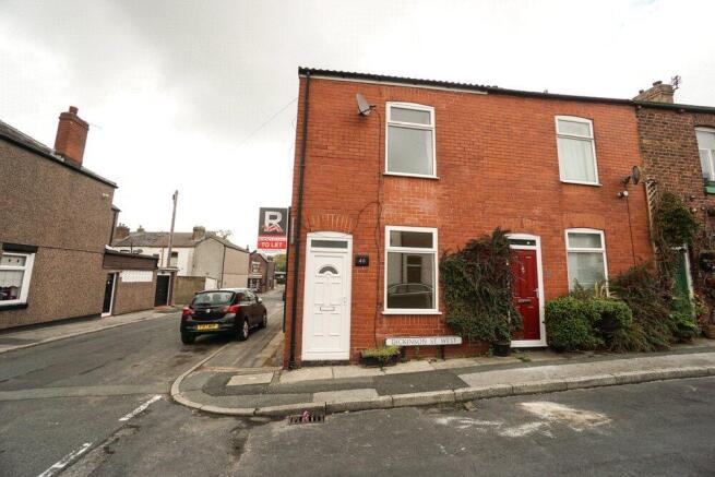 2 bed property, in Dickinson Street West, £125,000