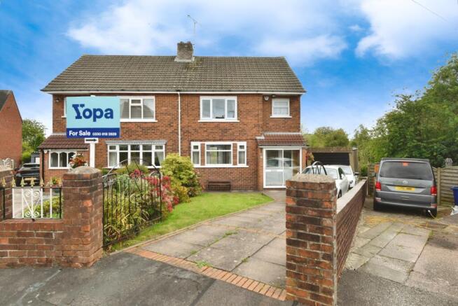 3 bed property, in Richmond Grove, £155,000