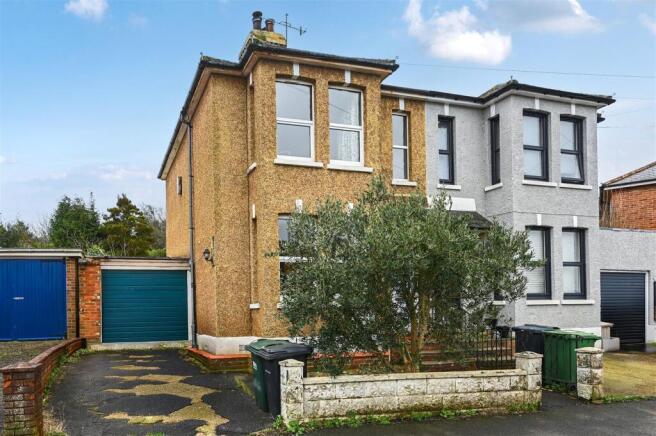 2 bed property, in Barrack Road, £330,000