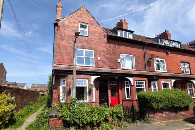 4 bed property, in Howard Avenue, £375,000