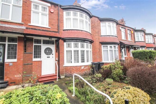 3 bed property, in Ventnor Road, £125,000