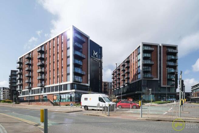 2 bed property, in 1 Lockgate Square, £275,000