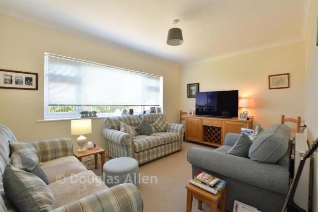 2 bed property, in Market Avenue, £230,000