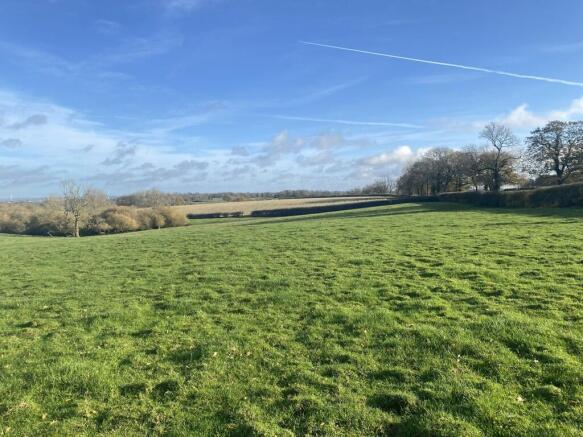 Land, in Pastureland Off The Ridgeway, £710,000