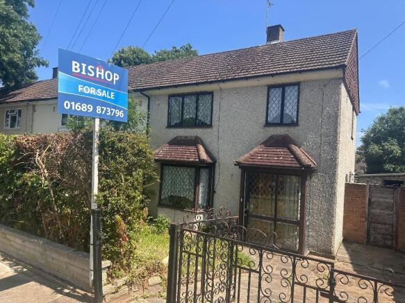 3 bed property, in Lullingstone Crescent, £349,950