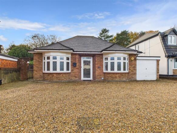 3 bed property, in Ingrave Road, £775,000