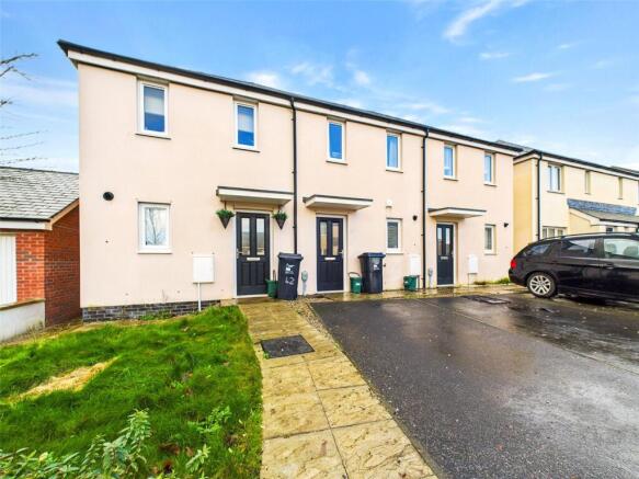 2 bed property, in Mispickle Road, £190,000