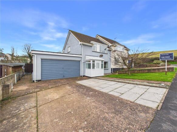 3 bed property, in Brady Close, £330,000