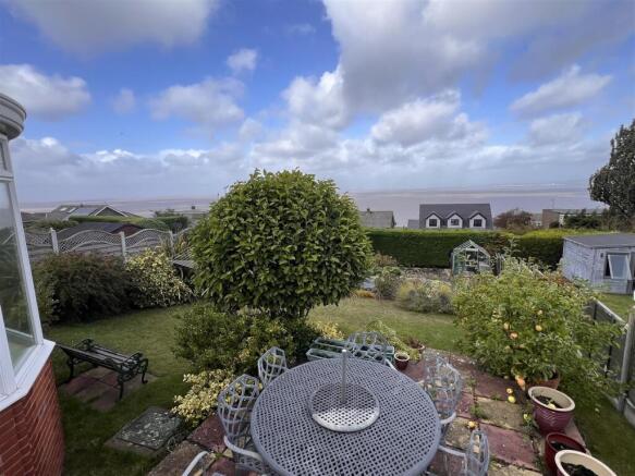 3 bed property, in Northfield Road, £450,000