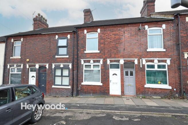 2 bed property, in Merrick Street, £110,000