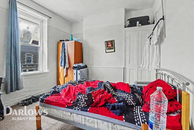 5 bed property, in Lochaber Street, £380,000