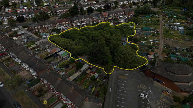 Land, in County Road South, £5,000