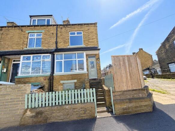 4 bed property, in Paley Road, £160,000