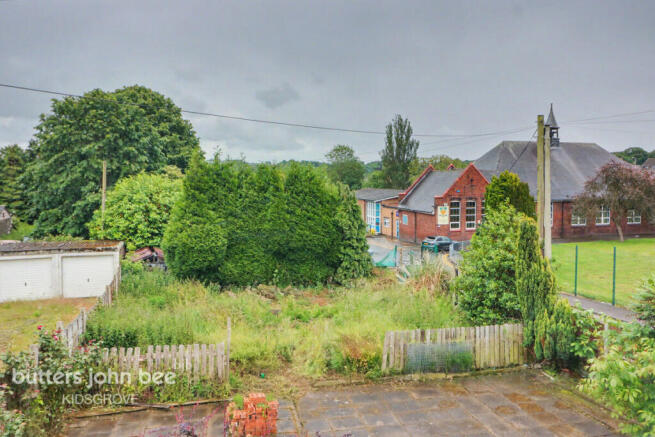 3 bed property, in Congleton Road, £160,000