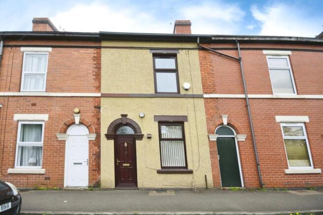 2 bed property, in Goodwin Road, £135,000