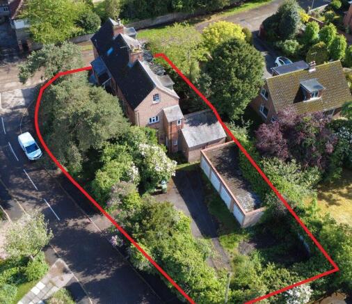 5 bed property, in 147 & 149 Low Street, £295,000